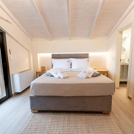 Episkopos Seaside * Nikiana