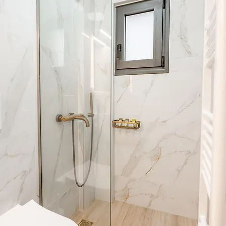 Episkopos Seaside * Nikiana