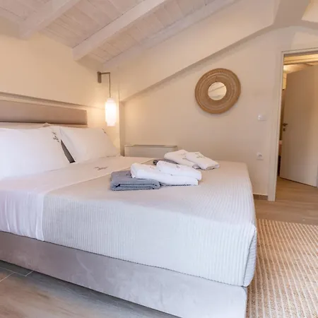 Episkopos Seaside * Nikiana