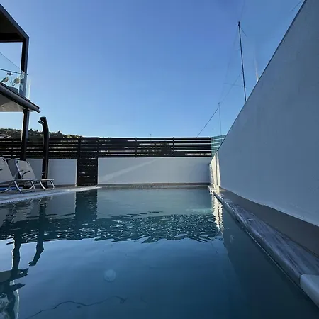 Episkopos Seaside * Nikiana