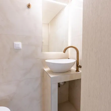 Episkopos Seaside * Nikiana